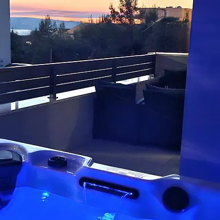Deluxe Vucko Makarska
