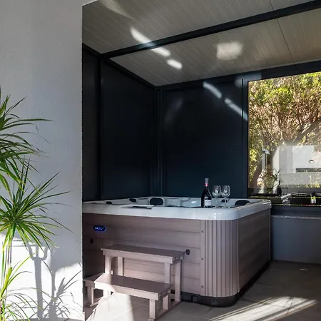 Deluxe Vucko Apartman Makarska