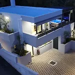 Deluxe Vucko * Makarska